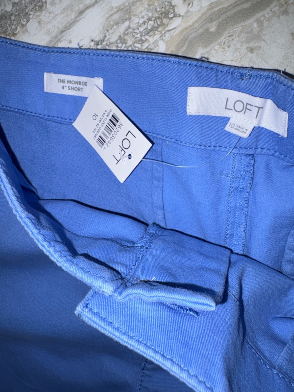 3 pairs sz 10 Women’s Shorts NWT Loft Blue, Universal Thread cutoff, DKNY denim - Picture 3 of 5